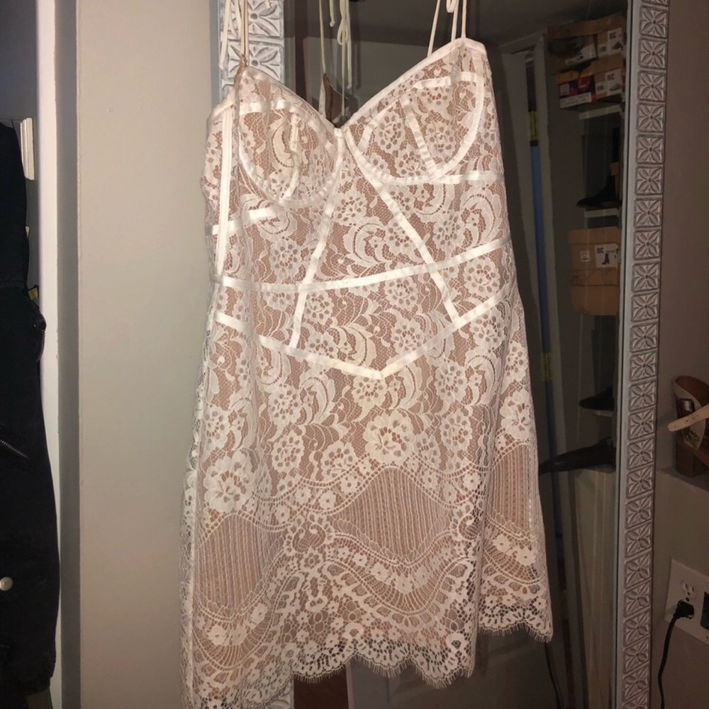 For love and lemons gorgeous white dress